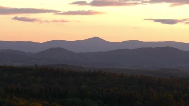 Widok Sudety Czasie Zachodu Słońca Jesienią — Wideo stockowe