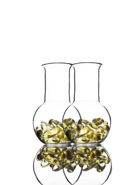 iki laboratuvar şişeler