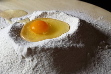 Unda taze yumurta yakın plan.