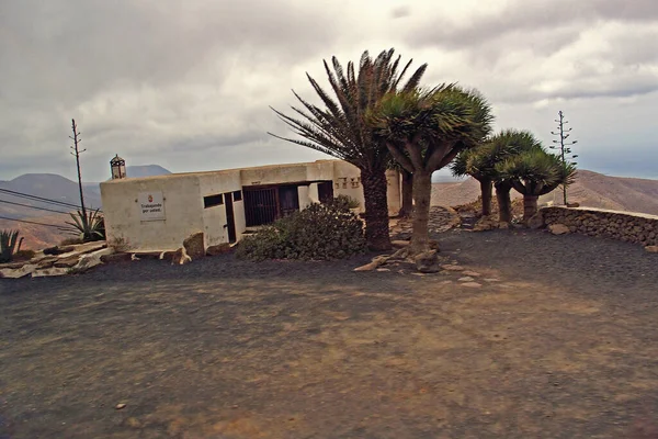 Schöne Ruhige Sommerwolkenlandschaft Von Der Spanischen Kanareninsel Lanzarote — Stockfoto