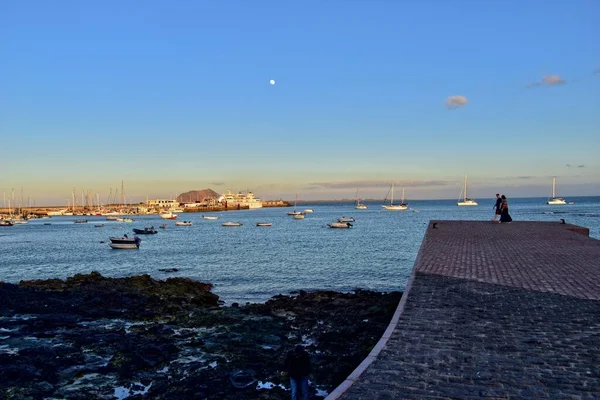 Bela Paisagem Com Cidade Oceano Dia Quente Ilha Canária Espanhola — Fotografia de Stock