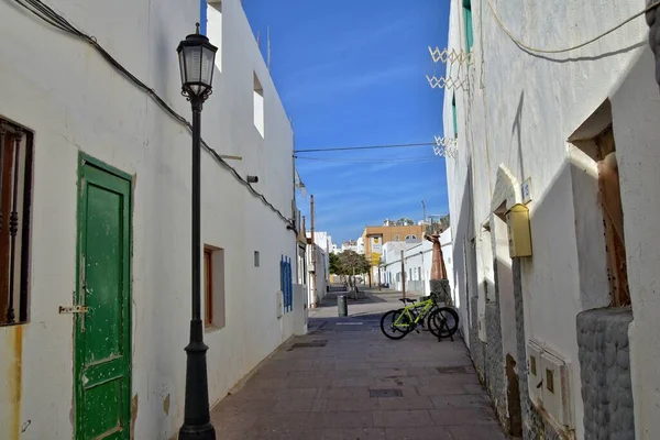 Die Wunderschöne Stadt Corralejo Auf Der Spanischen Kanareninsel Fuerteventura Einem — Stockfoto