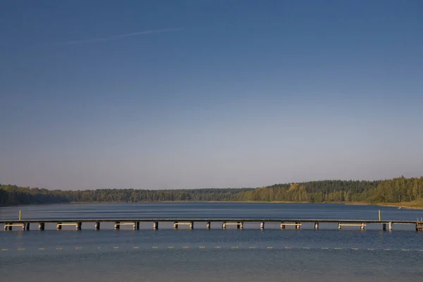 Bela Paisagem Outono Com Árvores Lago Céu Azul Polônia Europa — Fotografia de Stock