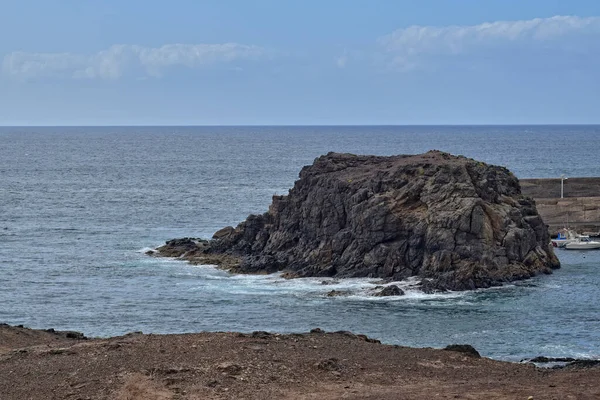 Krásná Krajina Kanárského Ostrova Fueratentra Skalách Oceánu Obloha Mraky Lednu — Stock fotografie