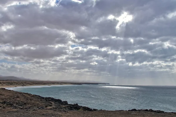 Bellissimo Paesaggio Delle Canarie Fueratentra Sulle Rocce Oceano Cielo Con — Foto Stock