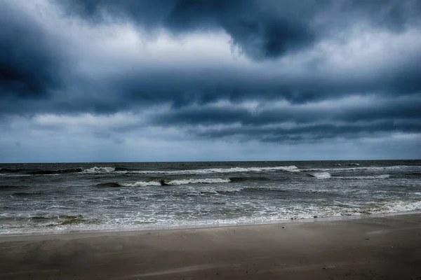 Vackert Kustlandskap Vid Östersjön Kall Blåsig Vårdag — Stockfoto