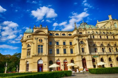 Güzel tarihi Polonya şehri Krakow güzel güneşli bir yaz günü