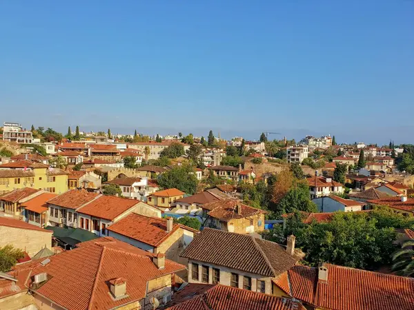 Krásná Městská Krajina Starém Městě Turkyně Antalya Horkým Letním Dnem — Stock fotografie