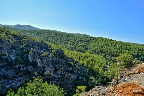 Belle Vue Sur Les Montagnes Turques Couvertes Forêt Verte Jour — Photo