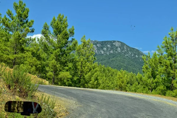 Een Prachtige Lege Grindweg Bergen Van Turkije Een Warme Zomerdag — Stockfoto
