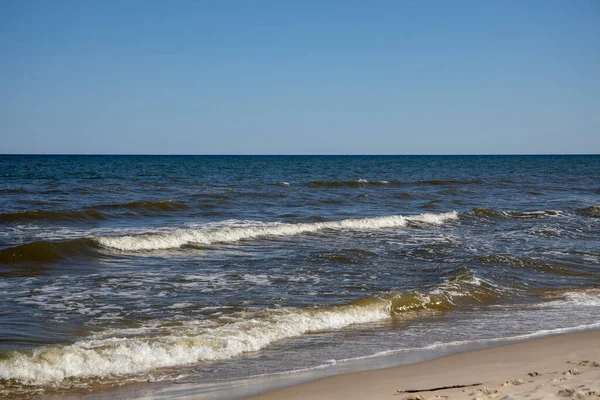 Bela Praia Vazia Polonês Mar Báltico Com Céu Azul Uma — Fotografia de Stock