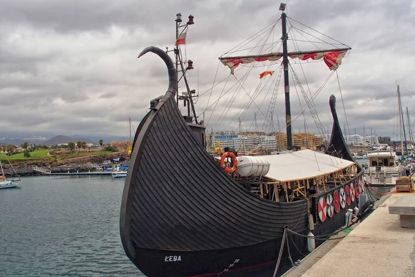 Vacker Havsutsikt Med Utsikt Över Hamnen Teneriffa Den Spanska Kanarieöarna — Stockfoto