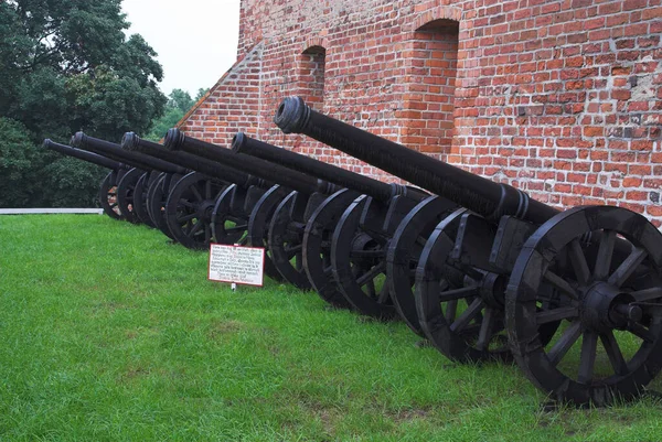 Vieux Canon Métal Noir Antique Dans Musée — Photo