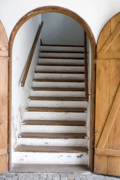 Oude Antieke Trap Deuropening Van Het Kasteel — Stockfoto