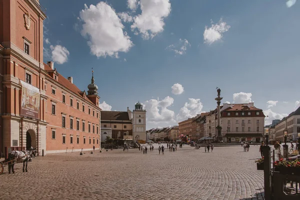 Hermoso Paisaje Plaza Del Casco Antiguo Varsovia Polonia Con Castillo —  Fotos de Stock