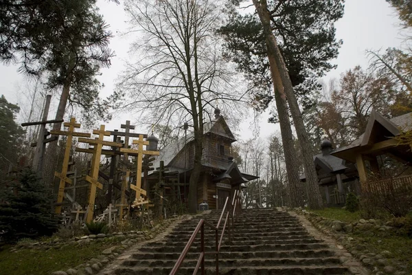 Alte Holzkirche Und Kreuze Auf Dem Berg Grabarka Polen Einem — Stockfoto