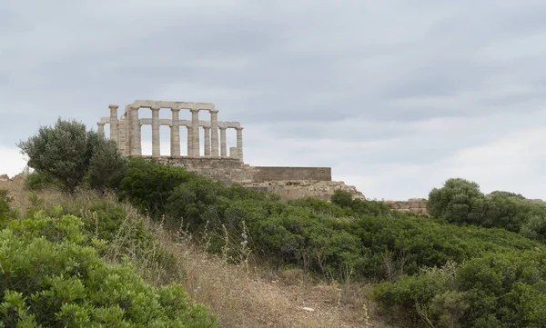 ポセイドン神殿 ギリシャに曇りの日ビュー — ストック写真