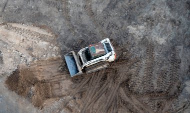 Mini ekskavatör işleminin - Üstten Görünüm