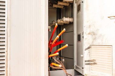 Çapraz bağlı polyetiden yapılmış yüksek gerilimli kablo bağlantısını sonlandır