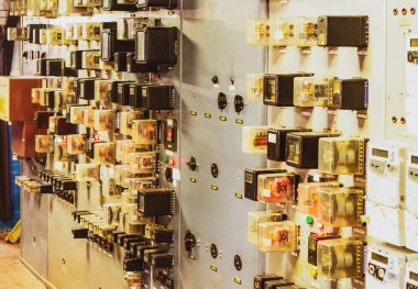 Santraldeki güç göstergelerini kullan.