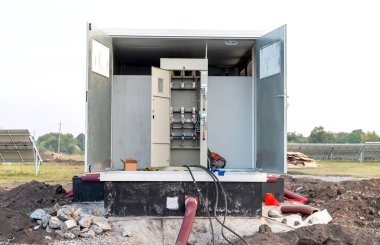 Yüksek voltajlı kablo bağlantısı koptu 