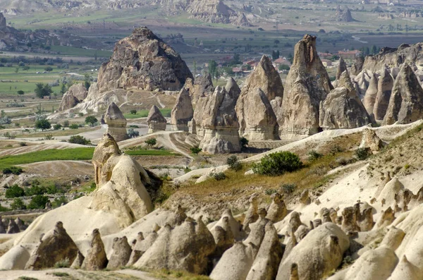 岩石看上去就像在卡帕多细亚 土耳其的蘑菇 — 图库照片