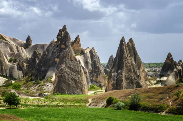 Působivé Houbový Formy Pískovec Kopce Kaňonu Kappadokie Provincii Nevsehir Anatolia — Stock fotografie