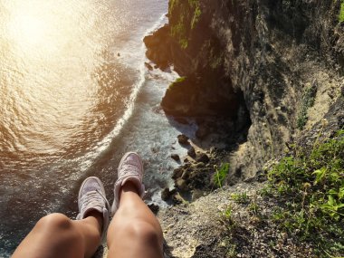 Uluwatu cliff köşk ve mavi deniz Bali, Endonezya, birinci şahıs bakış