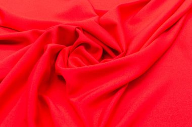 Kırmızı ipek kumaş, streç cadi