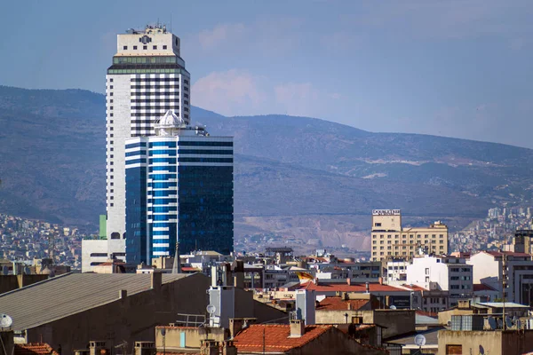 Izmir, Törökország-május 27, 2017: Izmir City panorámás kilátás Bu — Stock Fotó