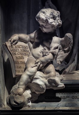 Roma - 31 Mart 2019: Vatikan'daki Aziz Petrus Bazilikası veya San Pietro'nun içinde, Roma, İtalya. Lüks Rönesans iç Panoranma. Aziz Peter Roma'nın en önemli simgelerinden biridir.