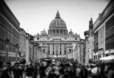 Vatikan'daki Aziz Petrus Bazilikası'nın manzarası. Roma, İtalya