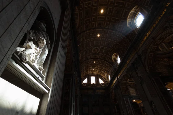 Řím Březen 2019 Uvnitř Baziliky Svatého Petra Nebo San Pietro — Stock fotografie