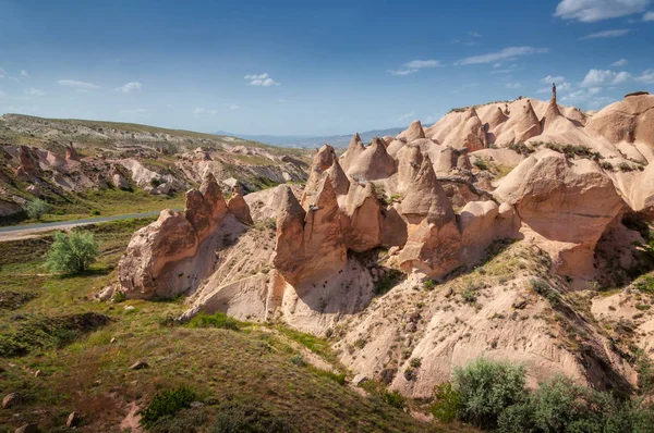 Famoso centro de vuelos en globo en el Goreme, Capadocia, Turco —  Fotos de Stock