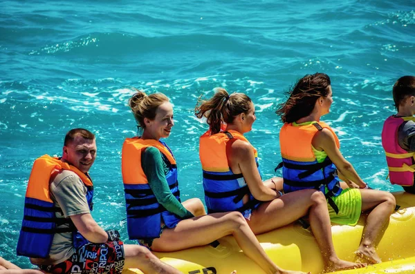 Gouna Egypt April 2015 Sea Attraction Happy People Ride Inflatable — 图库照片