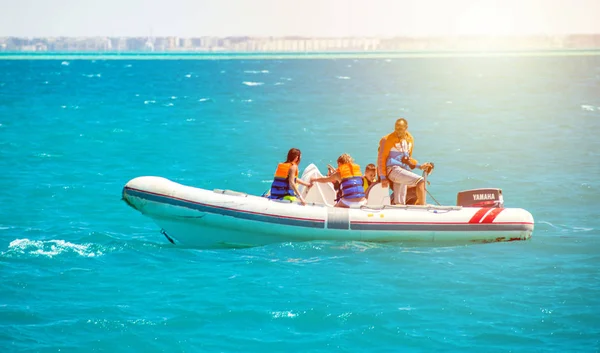 Gouna Egypt April 2015 Unidentified Tourists Water Incident Banana Boat — Stock Photo, Image