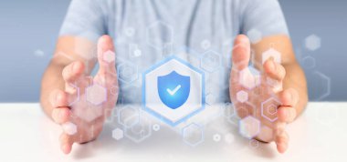 Bir kalkan web güvenlik kavramı 3d render tutan bir adam görünümü