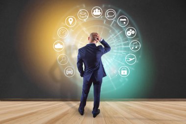 Uygulama - teknoloji app kavramı çevrili bir teknoloji arabiriminin bir ev düğme görünümünü