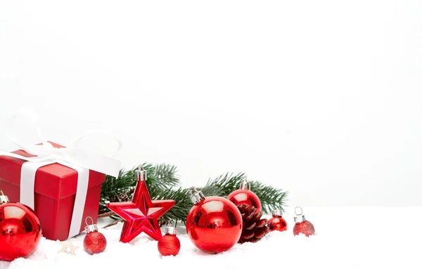 Weergave Van Rode Kerst Vakantie Decoratie Een Witte Achtergrond — Stockfoto