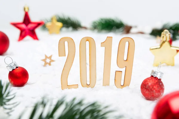 Vista Una Composición Año Nuevo 2019 Con Decoración Navideña — Foto de Stock