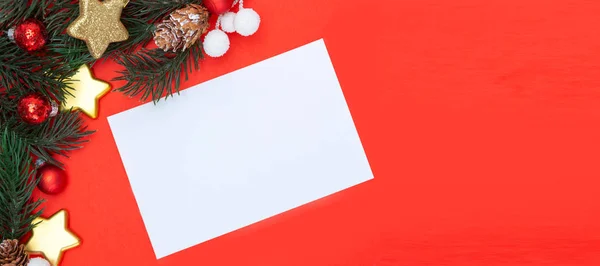 Vista Biglietto Auguri Natale Bianco Sfondo Rosso — Foto Stock