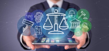 Bulut da ile Adalet ve hukuk simgesi Bubble tutan işadamı