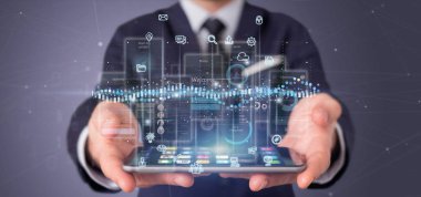 Kullanıcı arabirimi ekranlarını simgesiyle, istatistikleri tutan işadamı ve 