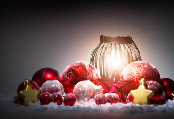 Χριστουγεννιάτικο φόντο με στολίδι και φως ατμόσφαιρα — Φωτογραφία Αρχείου