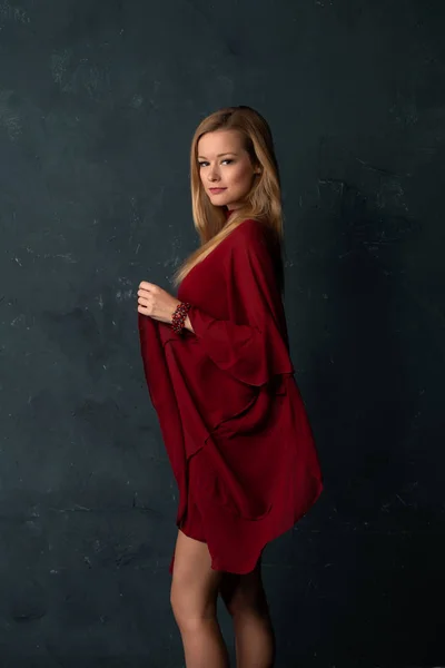 Tall Slender Blonde Short Red Dress Voluminous Sleeves — Stock Photo, Image