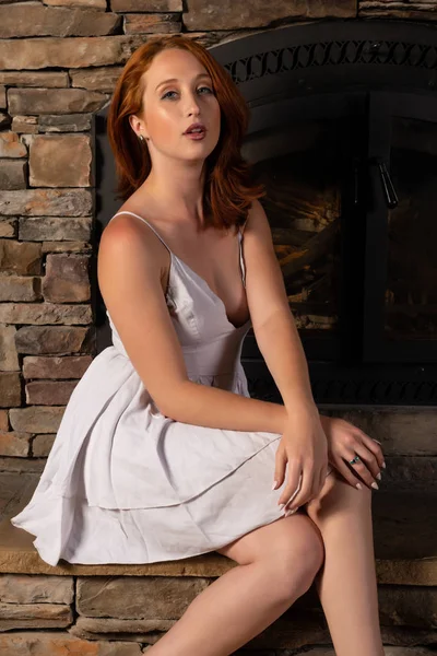 Redhead in white — Stock Photo, Image