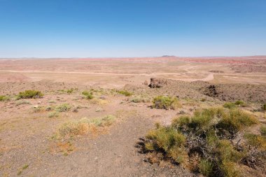 Kırmızı kaya toprak yolları