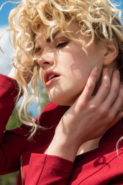 Kırmızı sarışın