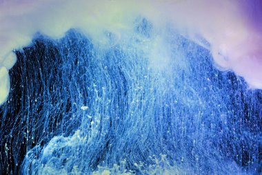 Sudaki akrilik renkler. Soyut arkaplan.