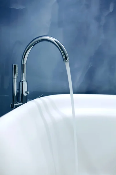 Water Flows Faucet Bathroom — Stock Photo, Image